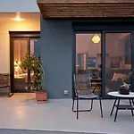 Seacret Apartment *